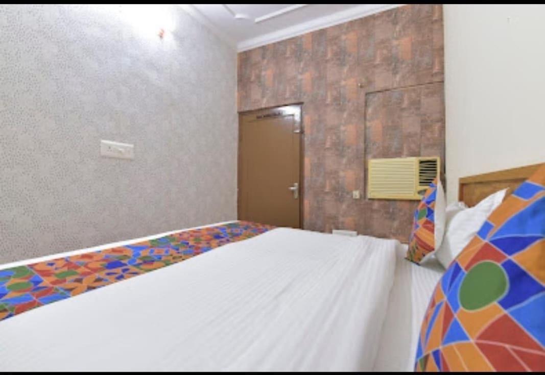 Collection O Rajwada Palace Dzsaipur Kültér fotó